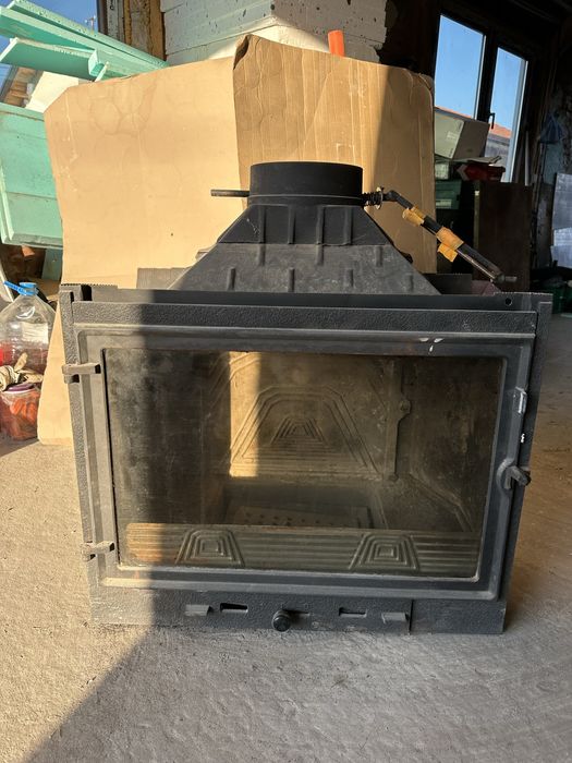 Чугунена Камина на дърва