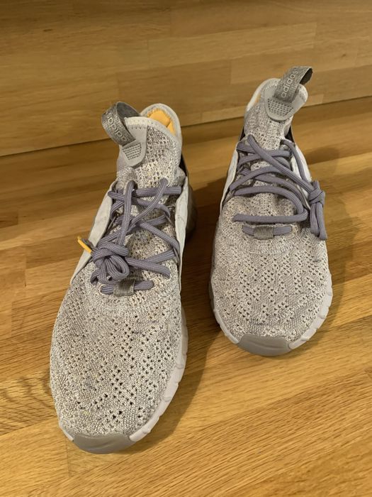 Маратонки Адидас бежови  44,5