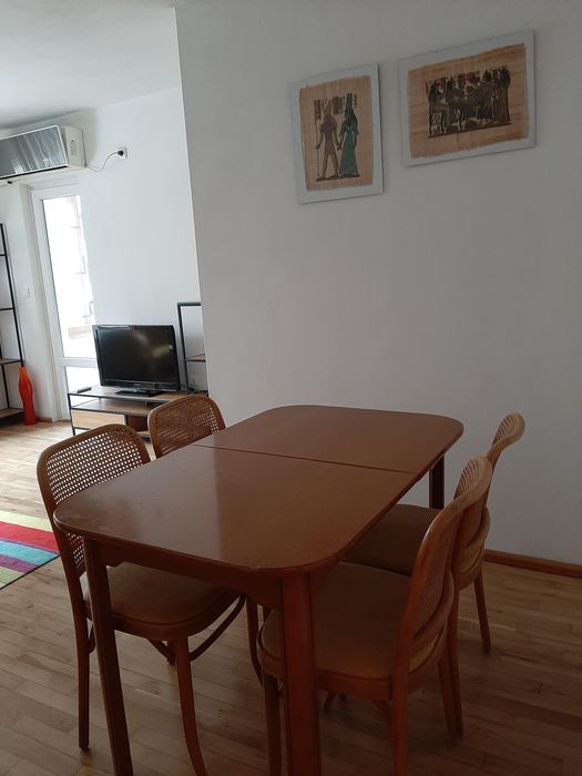 Дава се под наем Двустаен апартамент в Пловдив, Младежки Хълм - 70 кв.м за 400 € - Снимка #2