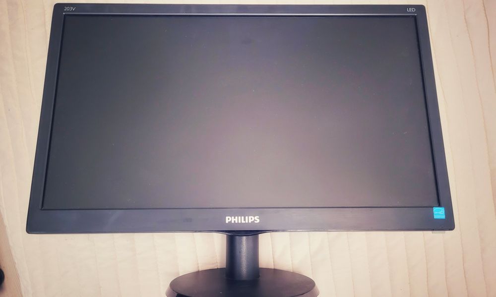 Monitor Philips 20” (51cm] LED Full HD