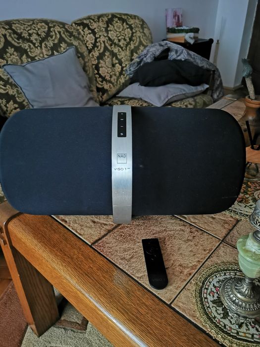 Stative ,trepiede boxe.Bang&Olufsen Beolit 15.Nad Viso 1 AP