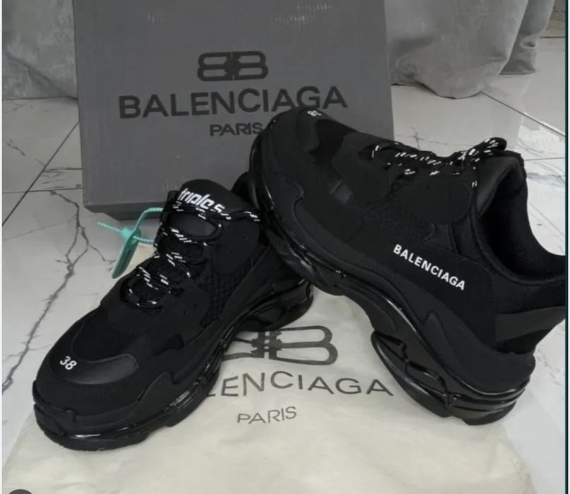 Дамски Balenciaga triple s