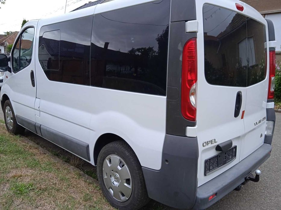 Opel Vivaro 2.0cdti 2014  9locuri 176mkm  Inmatriculat