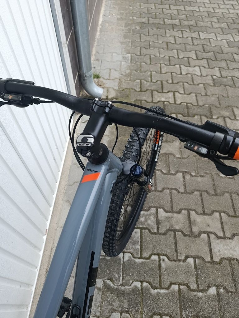 Велосипед GT Avalanche