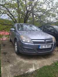 Vând Opel Astra H