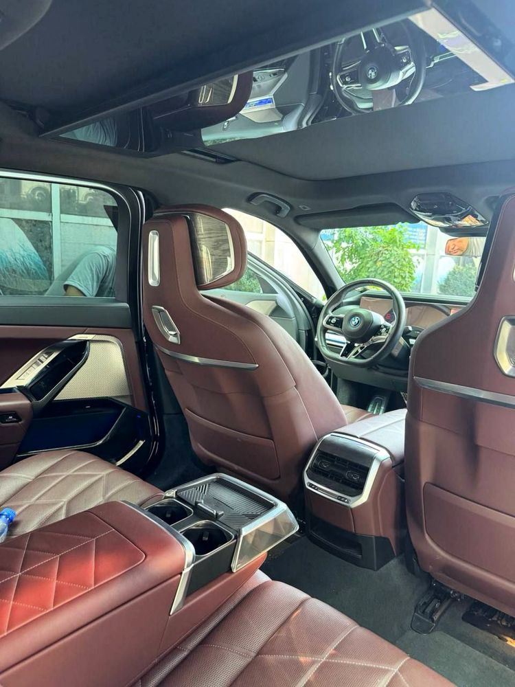 BMW i7 50L Leading eDrive 2023