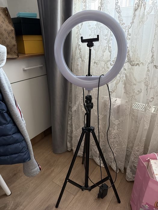 Кольцевая лампа срочно