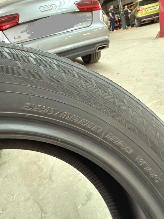 Set de anvelope de iarnă Yokohama 225/60/R18