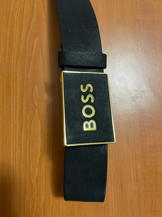 Curea Hugo BOSS Gold