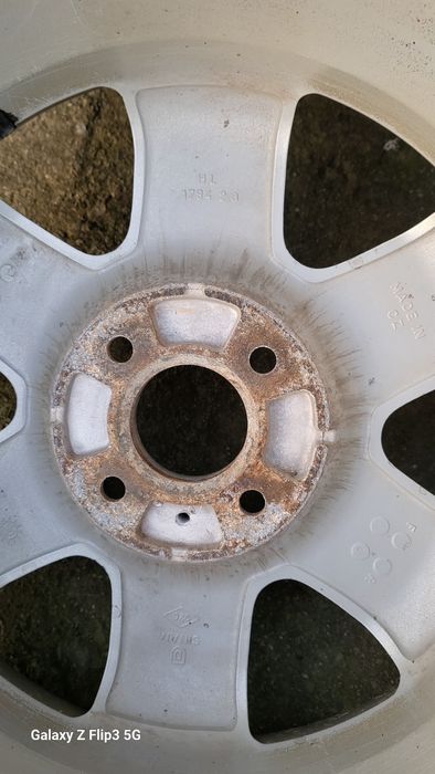 Vând jante aluminiu