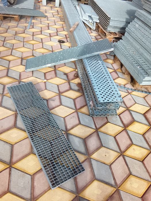 Vindem grătare zincată orice dimensiune și orice model