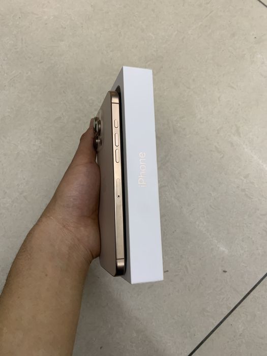 Iphone 16 pro max 256gb 96 yomkost karopka dacument