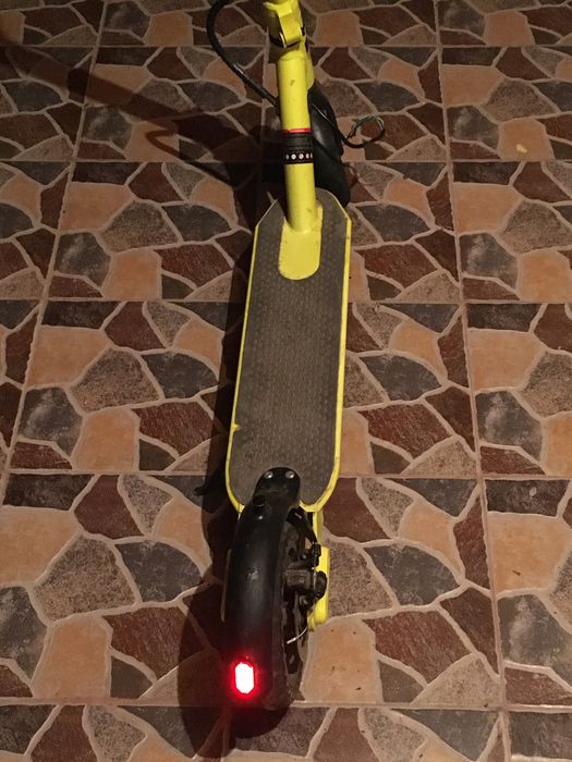 Vand trotineta electrica LEHGO cu o ploblema la motor