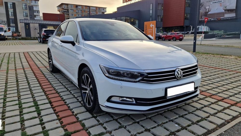 VW Pasat B-8. Highline-2.0-TDI*Alb Perlat*DSG*Acc*Virtual*Matrix*PIELE