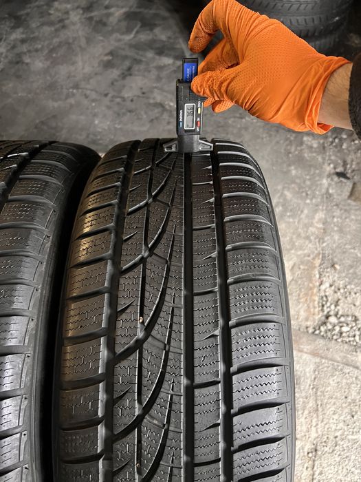2 anvelope iarna 215/55/17 , Hankook , 7.6 mm