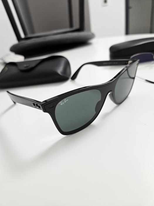 Ochelari de soare RayBan originali 60% REDUCERE 

M au costat 880 ron.