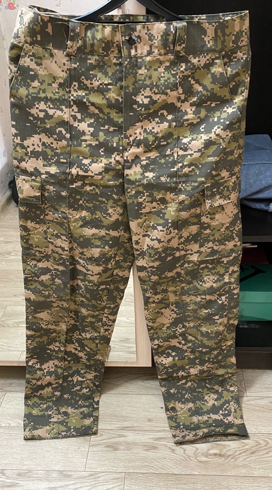Продам форму военную