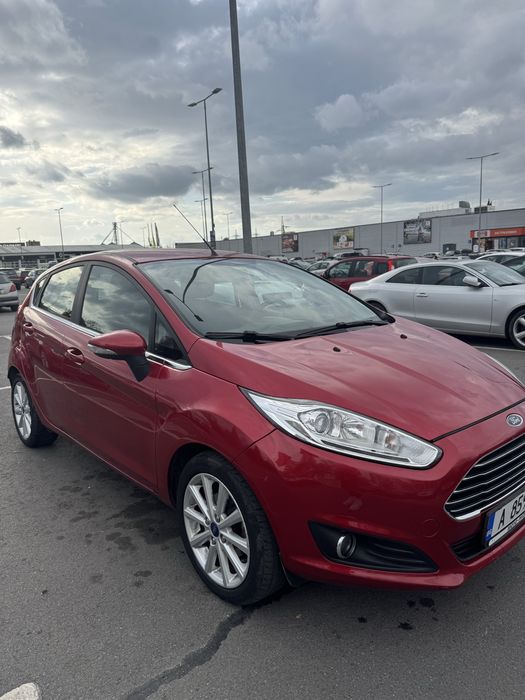 Продавам кола ford fiesta