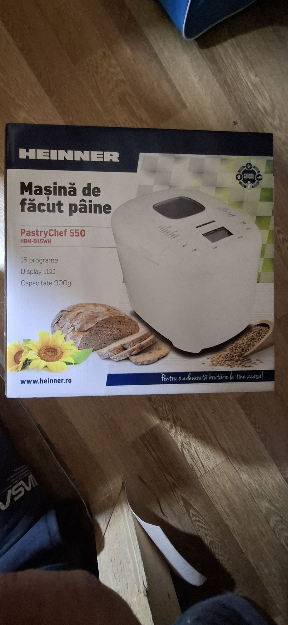 Masina de paine Heinner