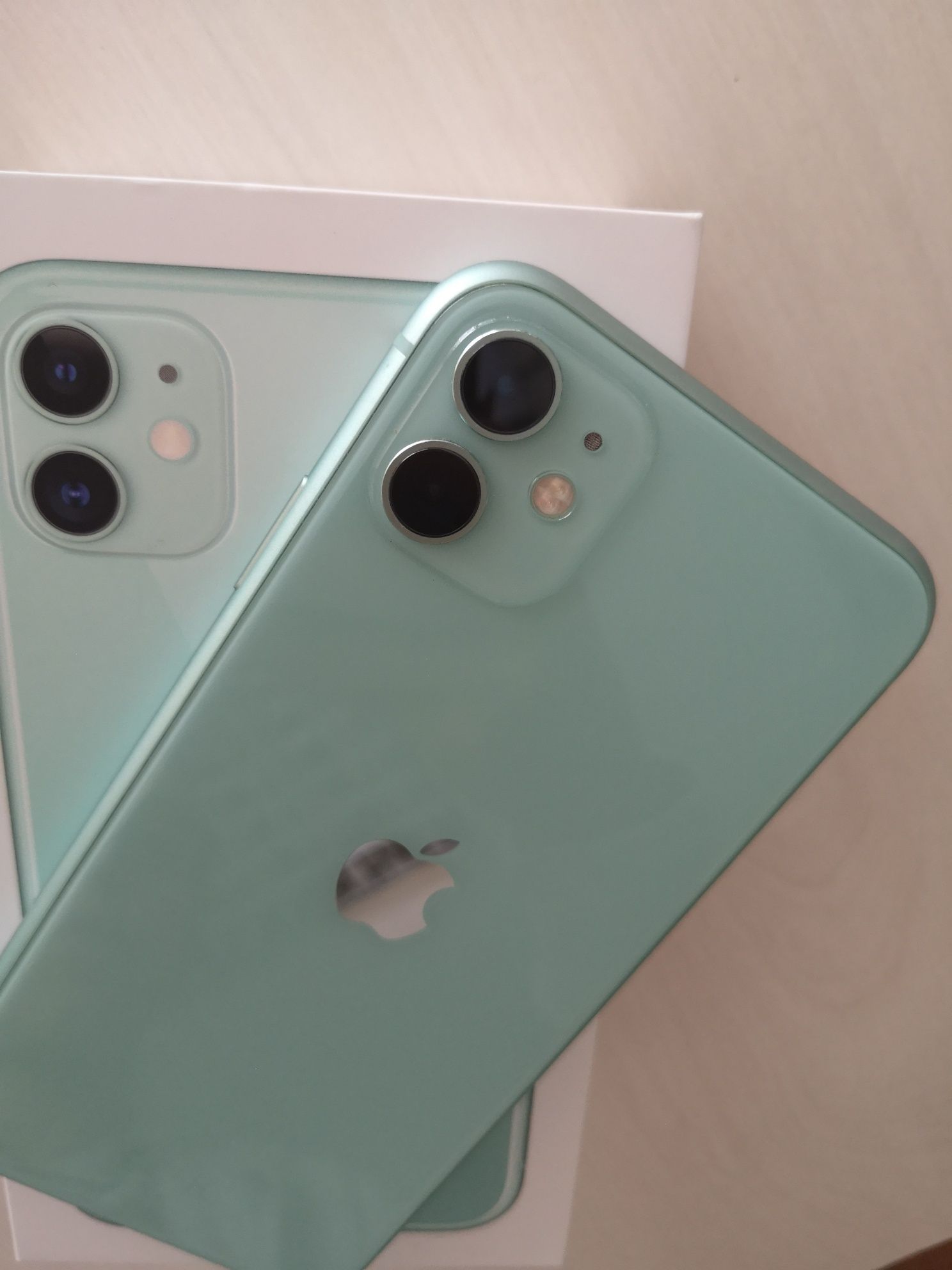 Iphone 11 Green-100 %battery health