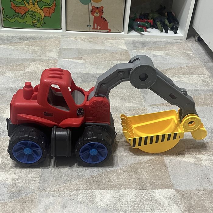 Большой экскаватор