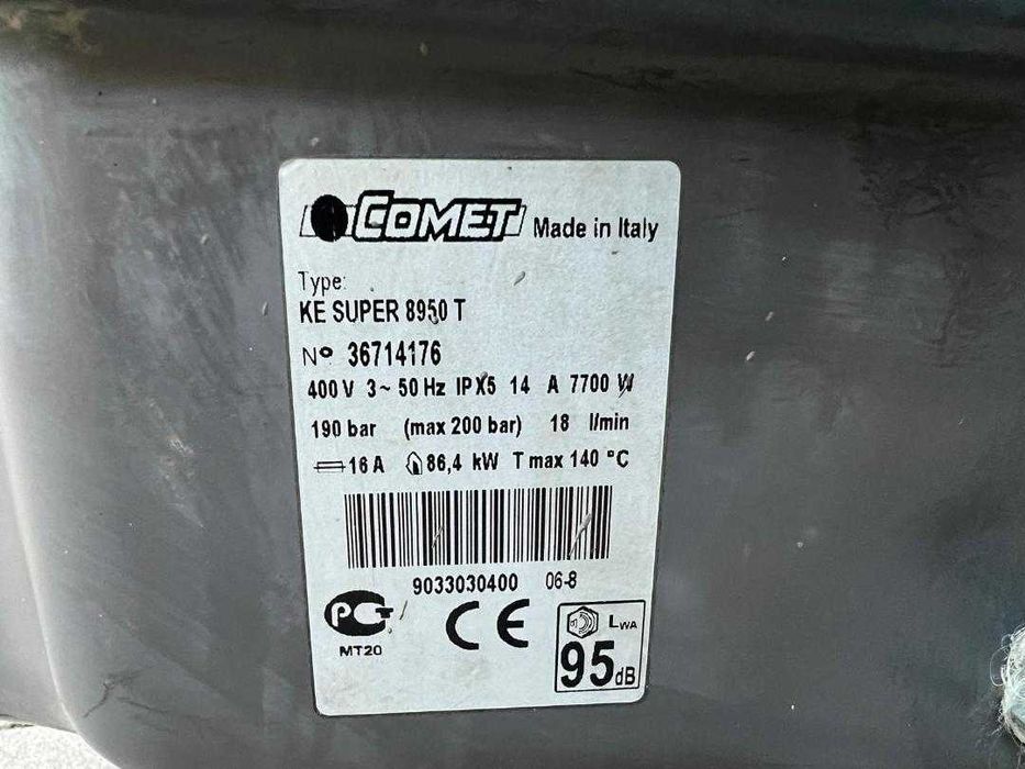 Aparat de spalat cu presiune cu apa calda Comet