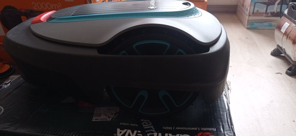 Robot de tuns gazonul Gardena