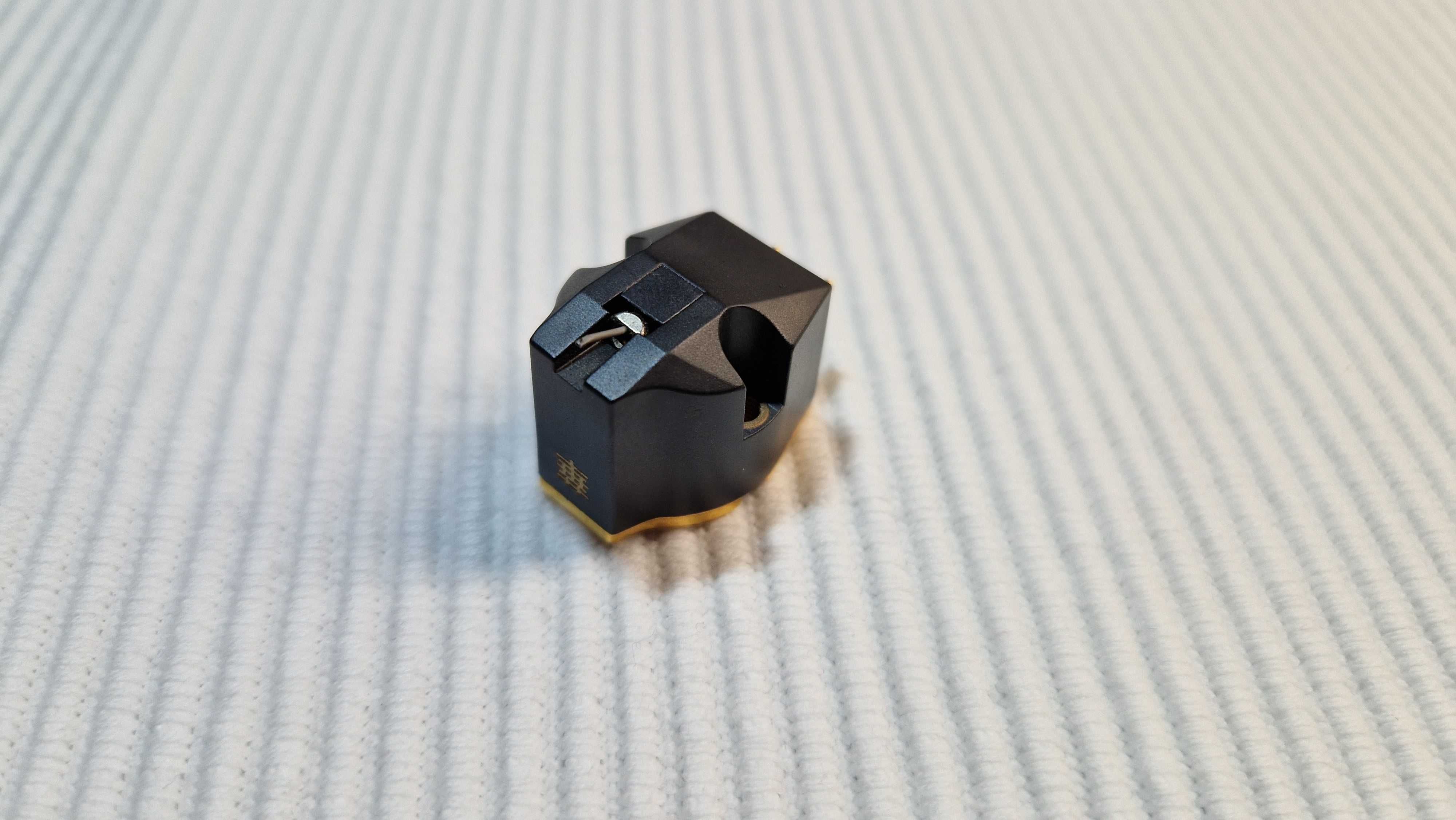 HANA ML Low Output MC Cartridge