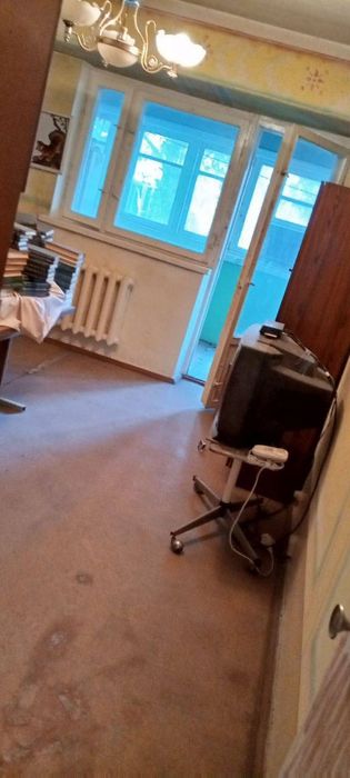 Срочно Ц 2 Детский мир 2 комн  4 этаж 60м2