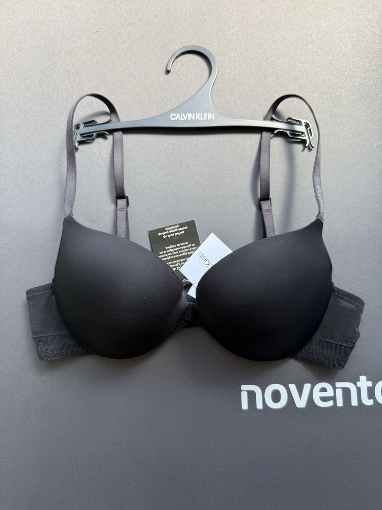 Черен сутиен Calvin Klein /75В/