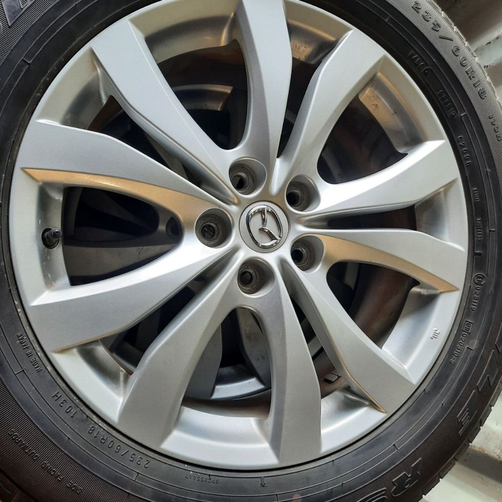 R18 5/114.3 Mazda привозные диски с резиной