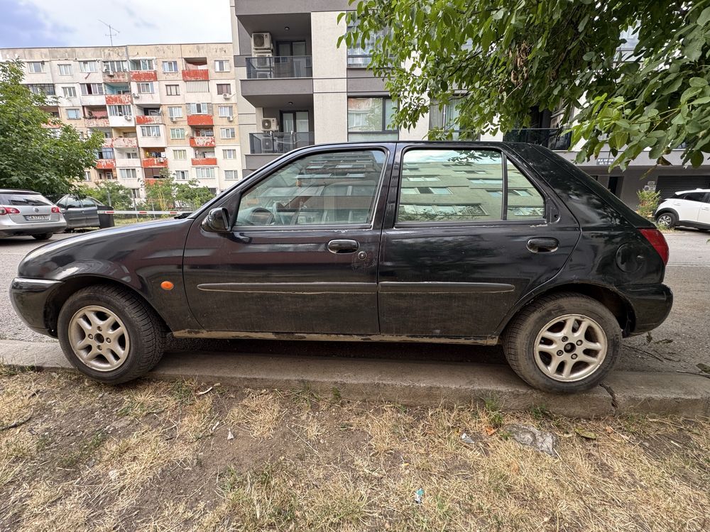Продавам Ford Fiesta 1990
