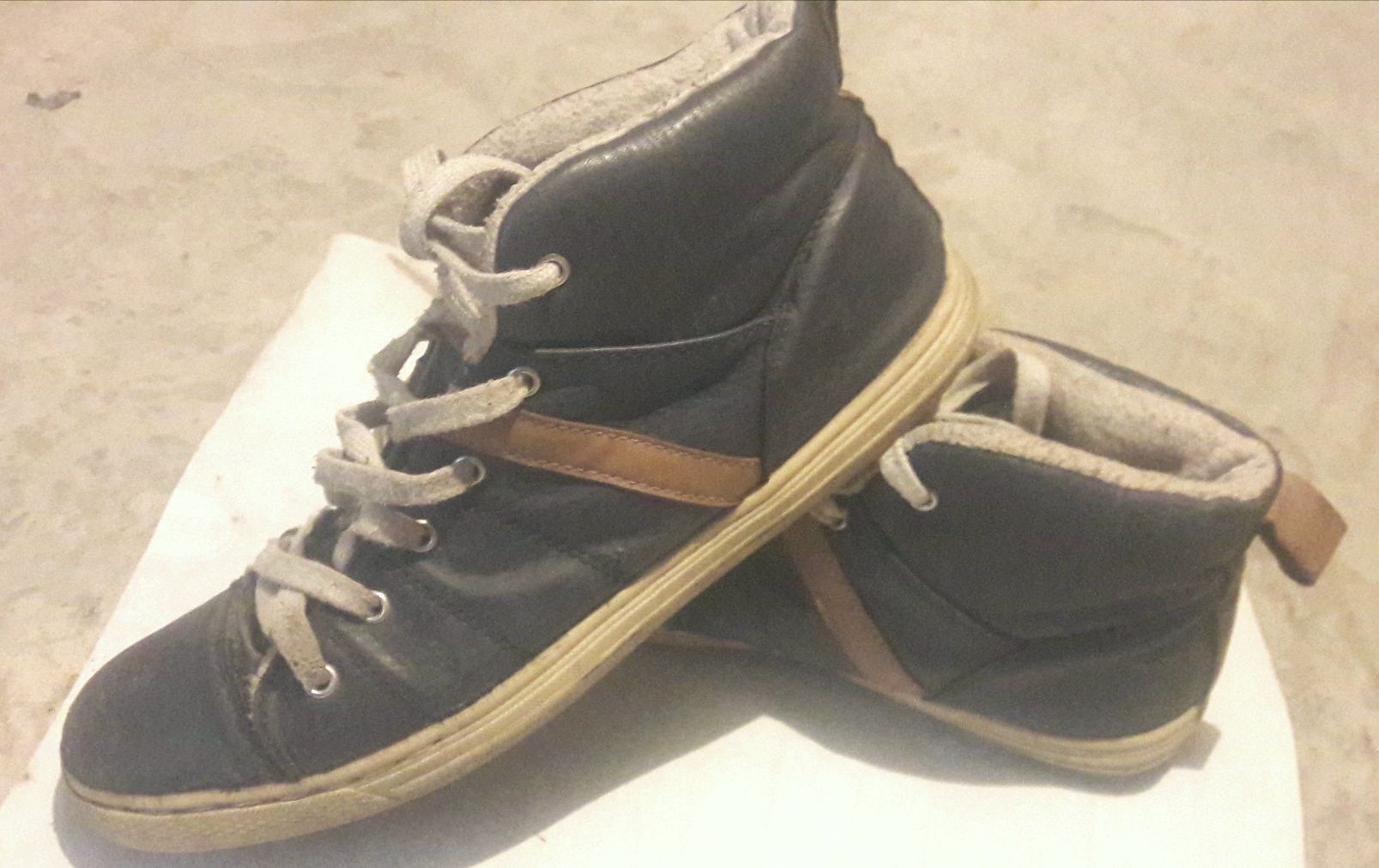 мужские ботинки  валенки и кросовки 43 размер