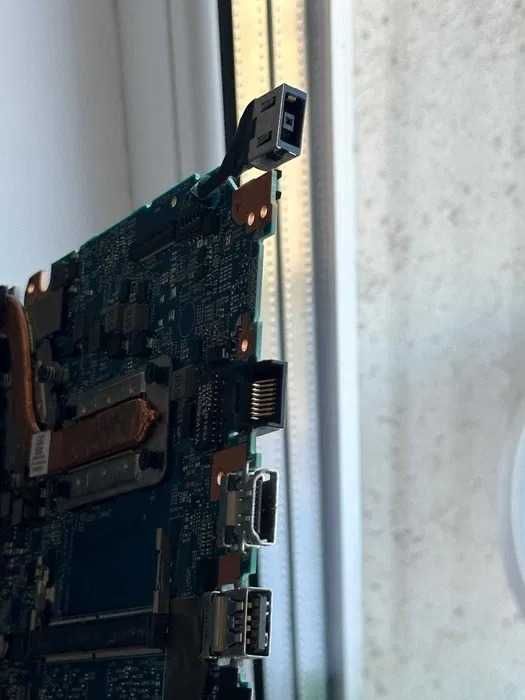 Placa de Baza laptop Lenovo V130-15IKB 81HN i3-7020U Radeon 530 2 GB