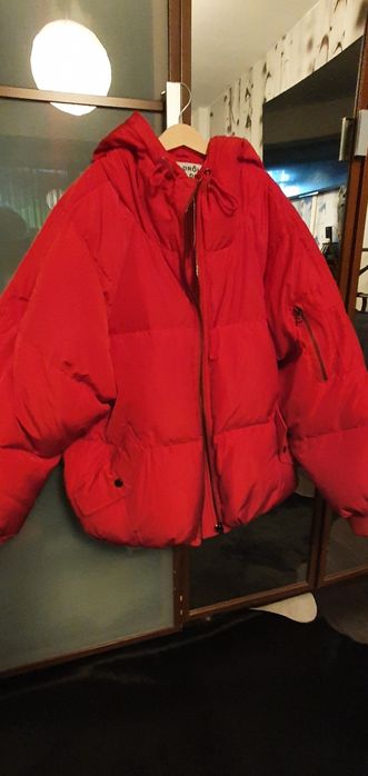 Geaca puf La Femme, culoare rosu, marime M-L / noua