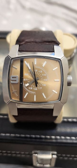 Ceas Diesel model deosebit