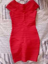 Бандажное красное платье