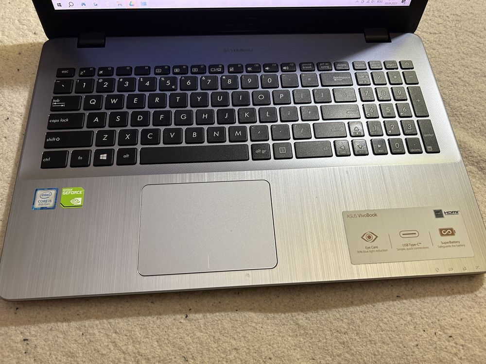 Laptop ASUS VivoBook 15 X542UF