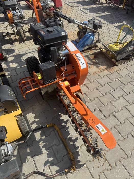 Vand aparat sapat sant trancher trencer sapat canal tractor excavator