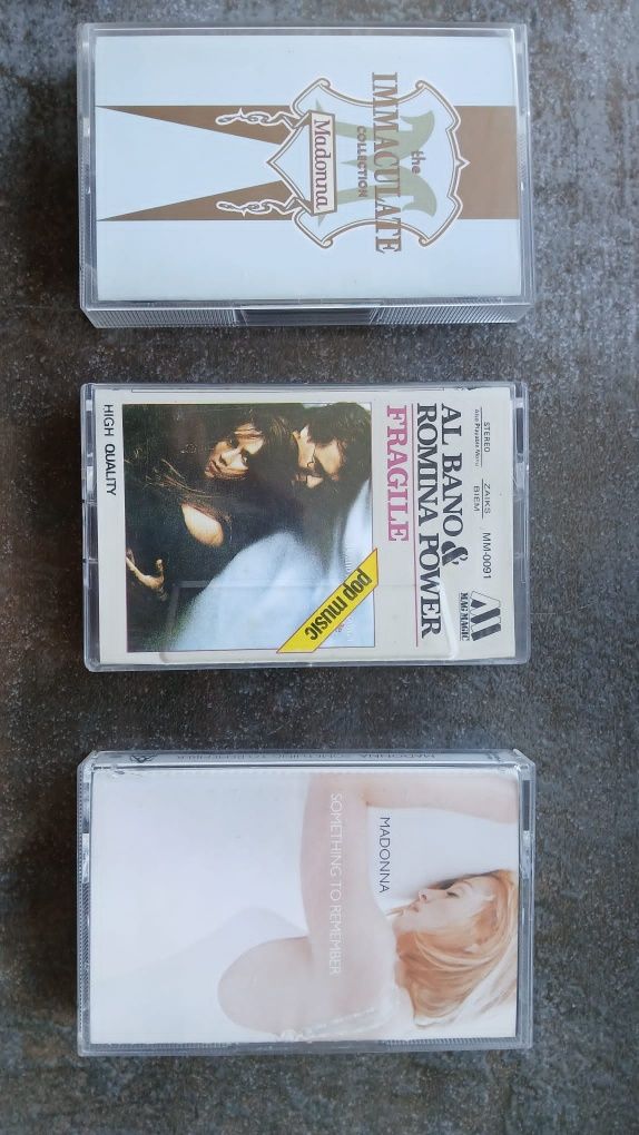 Casete audio Madonna,Albano și Romina