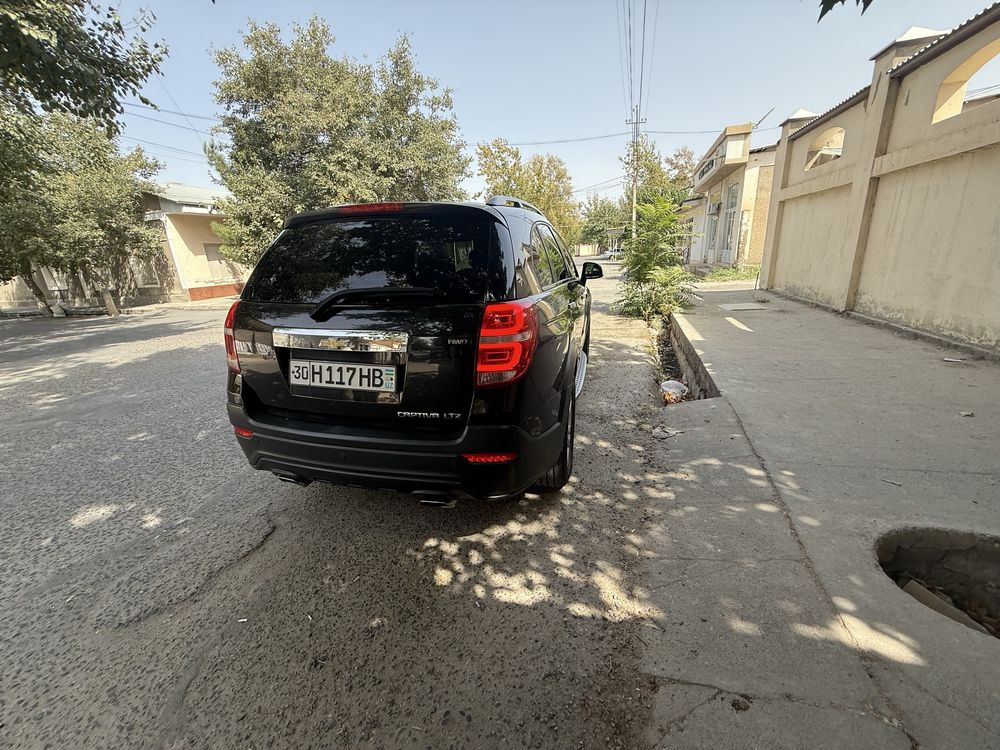 Captiva 3      4 qilingan holati yaxshi bitta bagajiga ozgina pitnosi