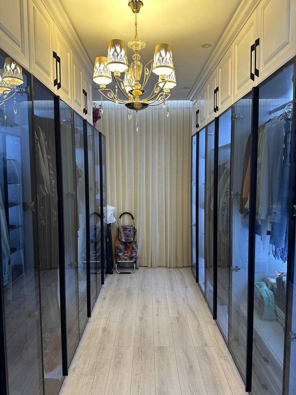 4-ком; квартира в новостройке, расположенной в самом центре — Мирабад