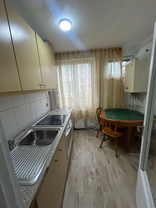 Inchiriez apartament 2 camere