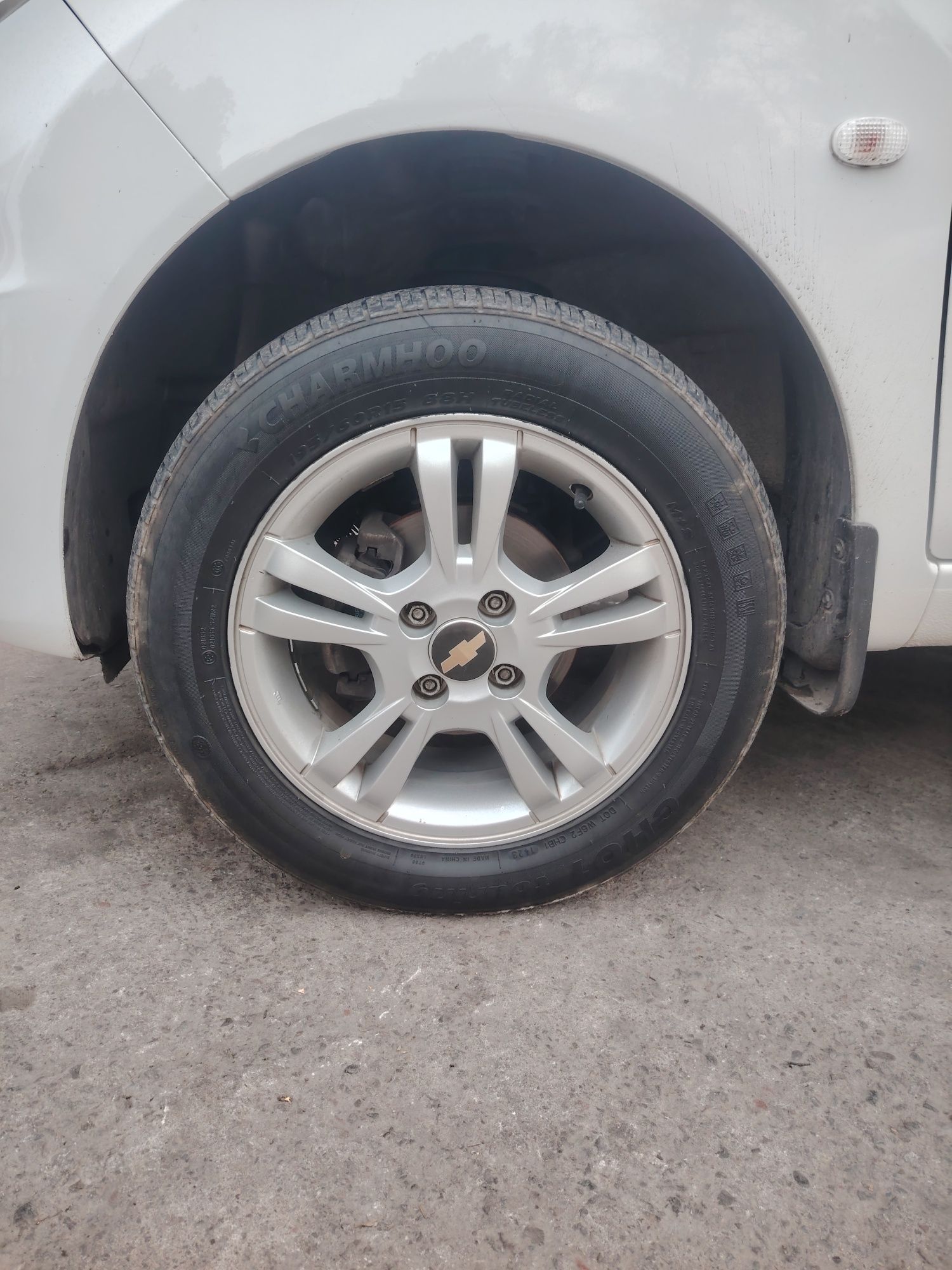 Nexia 3 diska radnoy R15 balonlari bilan