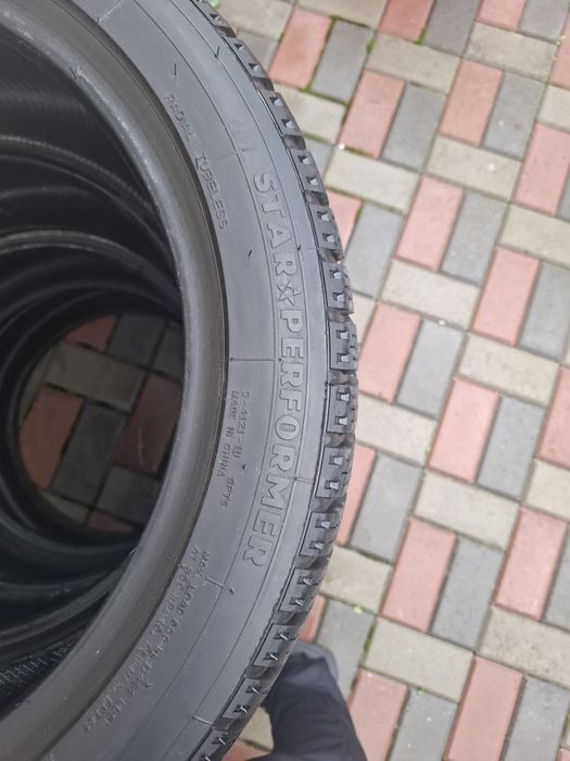 Set 4 anvelope iarna 205 50 17 93v xl dot 2022