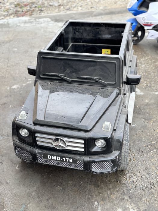 Продам детскую машинку