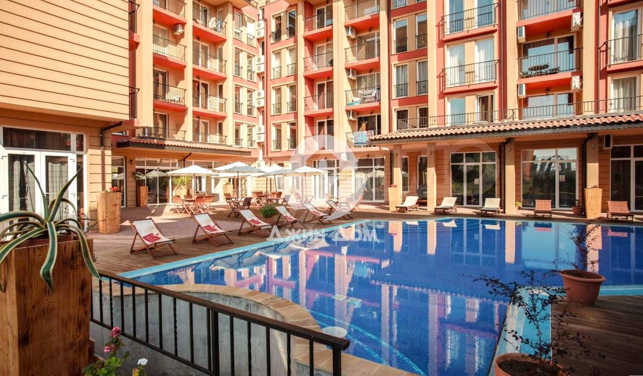 Продава се Двустаен апартамент в к.к. Слънчев бряг - 54 кв.м за 1038 €/кв.м - Снимка #8