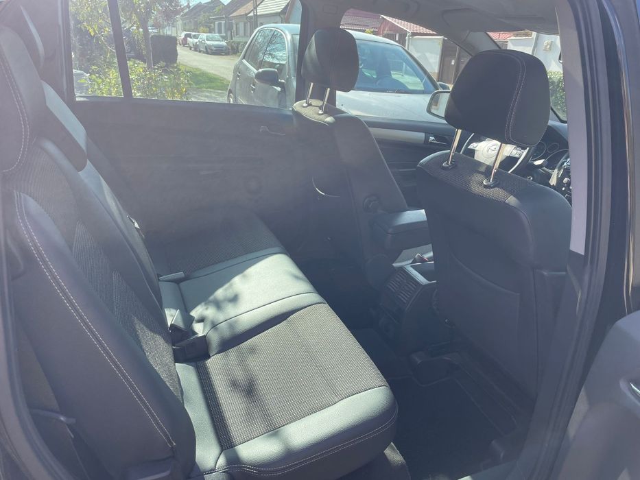 Opel Zafira B 1.7 CDTI EcoGlex 2011