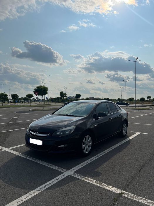 Opel Astra Al doilea proprietar, stare foarte buna, ideala pentru familie