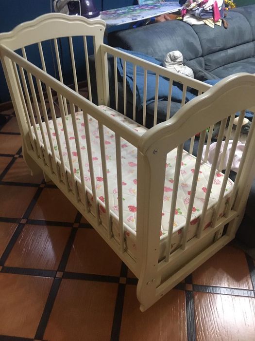 Манеж детский с матрасом